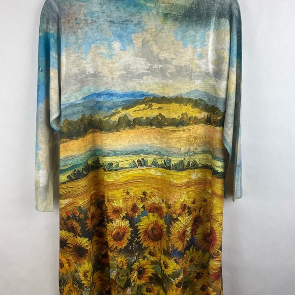 *NWT* Sunflower Fields Fit and Flare Tunic Top - Picture 3 of 6